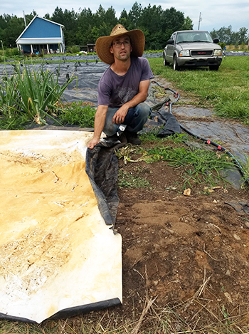 efficient-lowstress-techniques-handling-silage-tarps