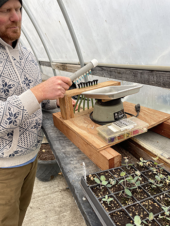 Custom seeder system