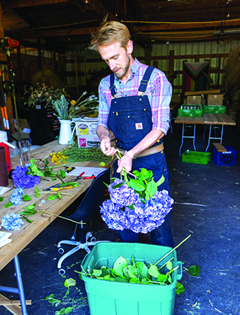 pollinate-flowers-farm